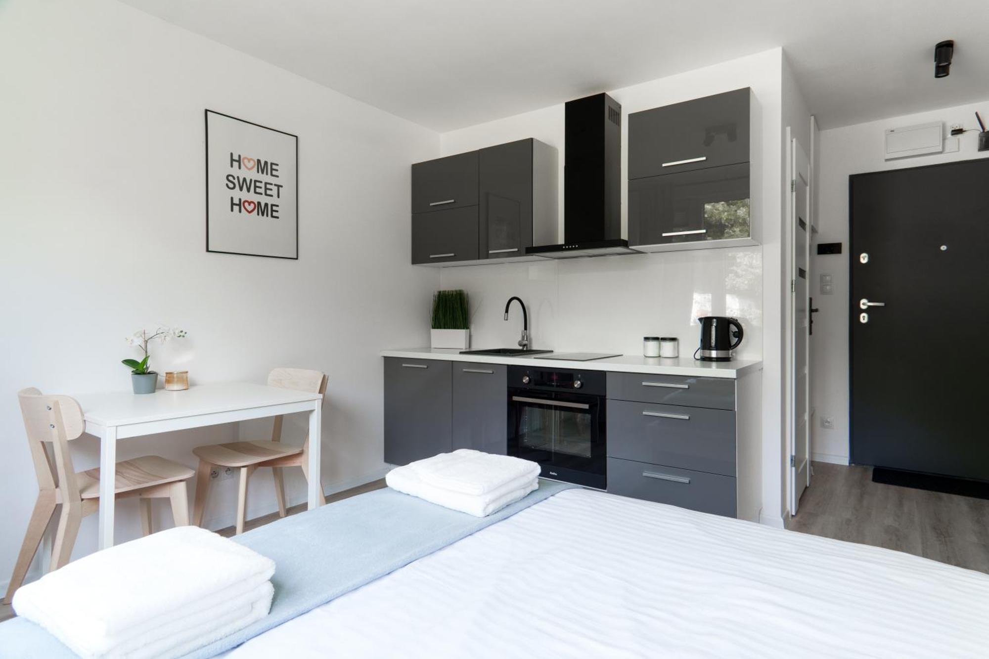 The Park Suites Varsavia Esterno foto