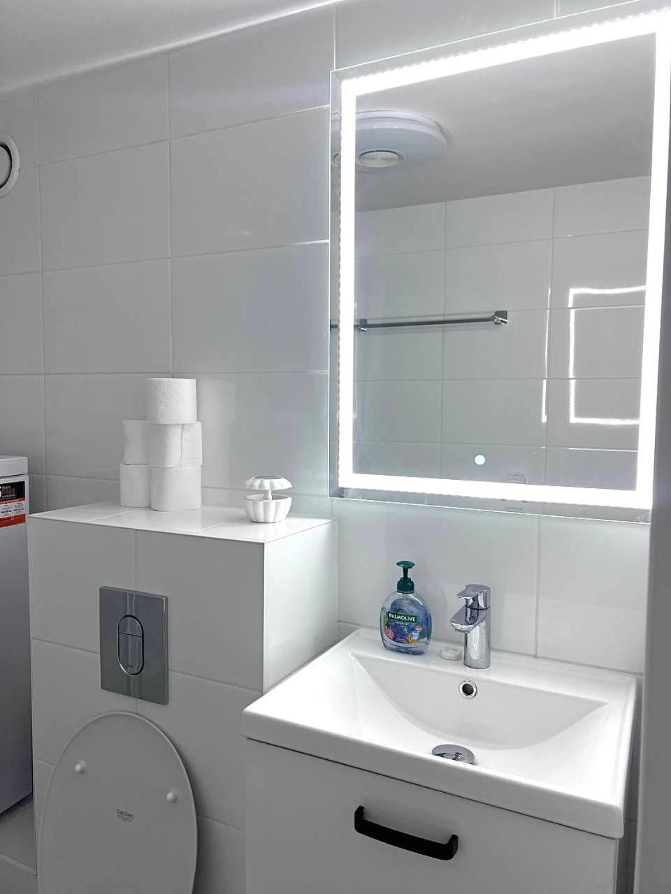 The Park Suites Varsavia Esterno foto